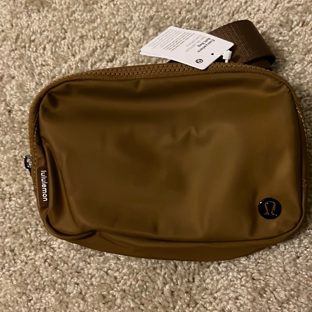 LuLuLemon Belt Bag Burnt Caramel